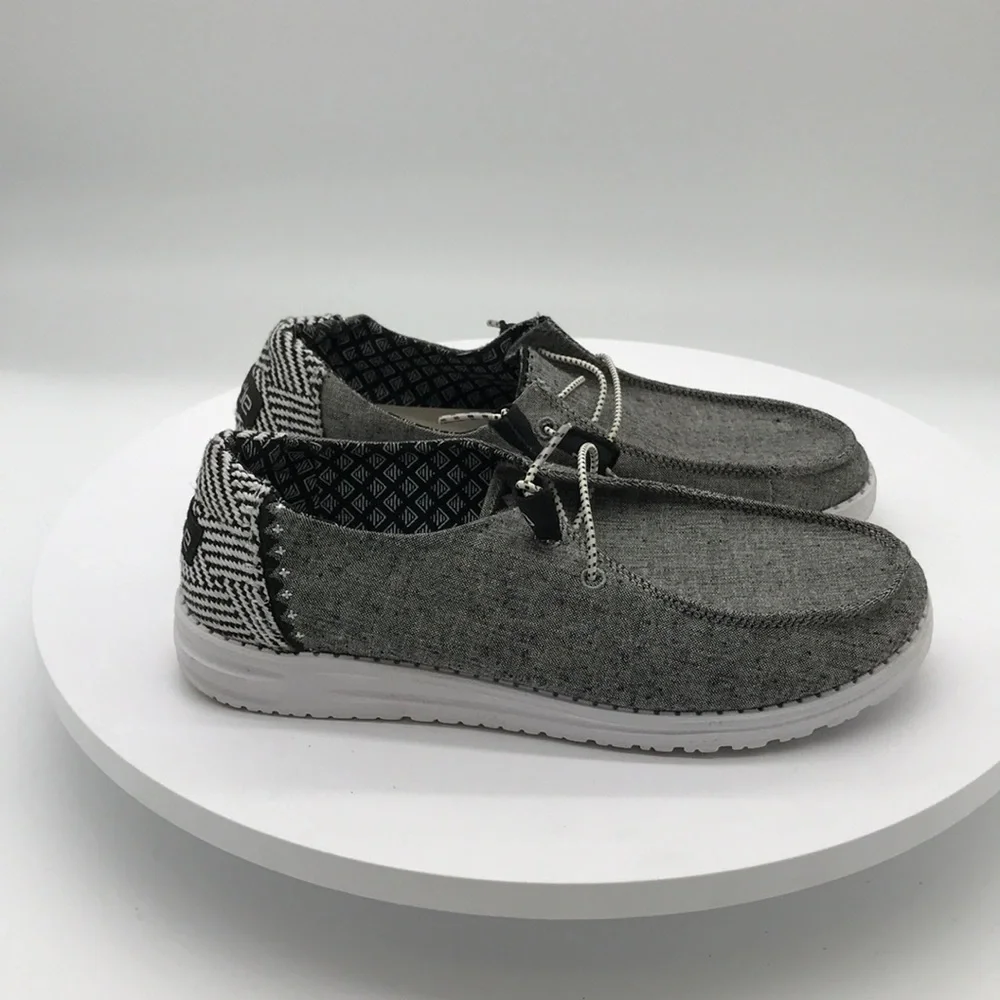 Hey dude mens shoes size 8 US